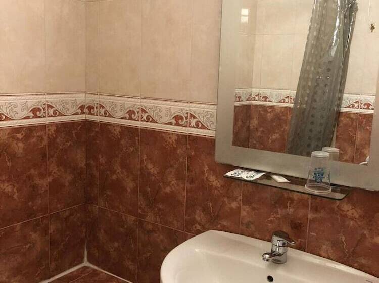 هتل Bearan Bar & Rooms