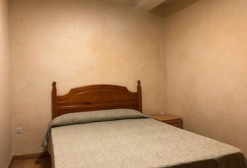 هتل Bearan Bar & Rooms