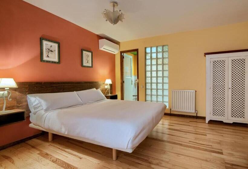 호텔 Hostal Almadiero