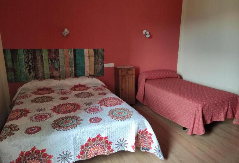 호텔 Hostal Ayestaran I