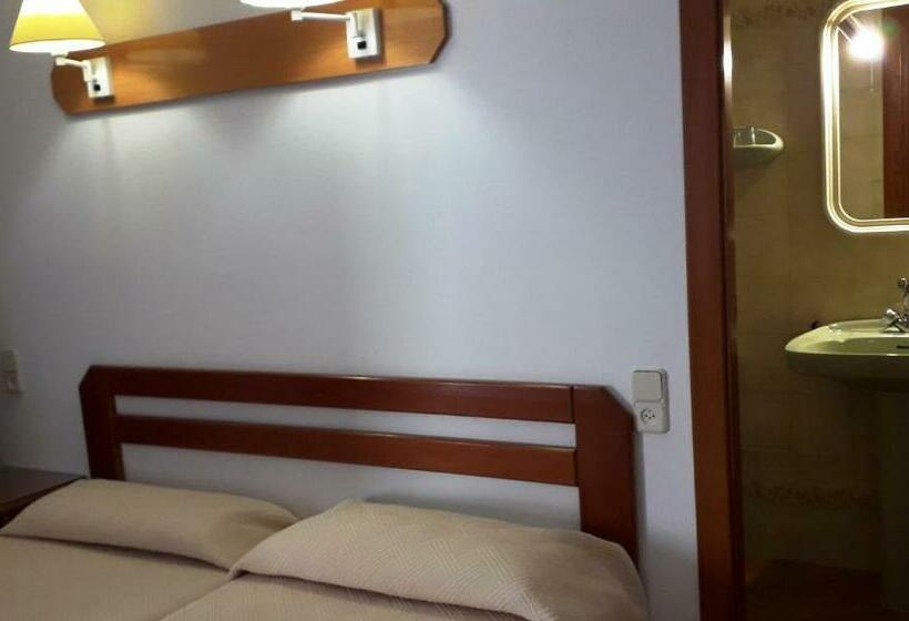 هتل Hostal Celmar Malllorca Ii