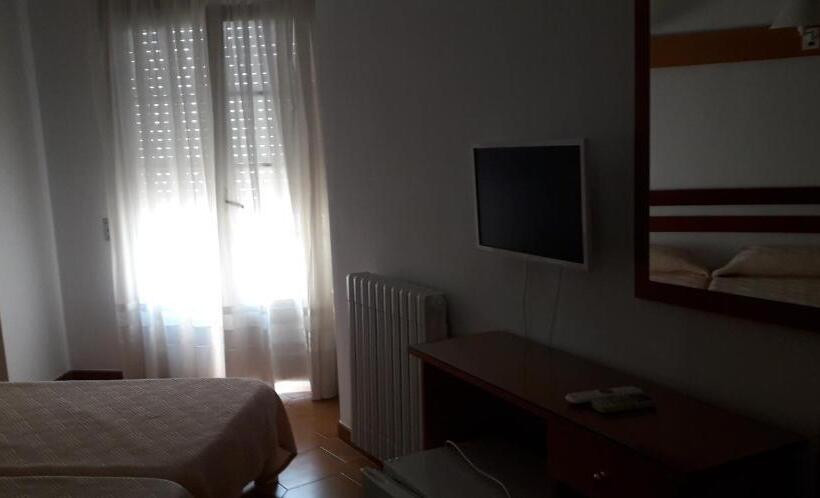 هتل Hostal Celmar Malllorca Ii