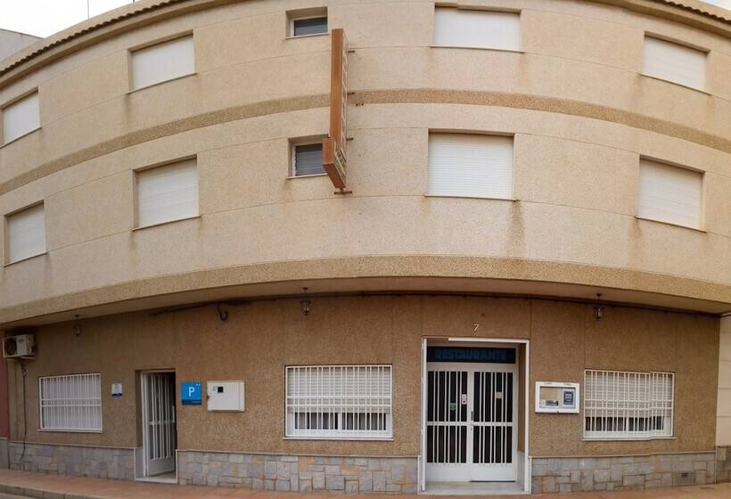 פנסיון La Obrera