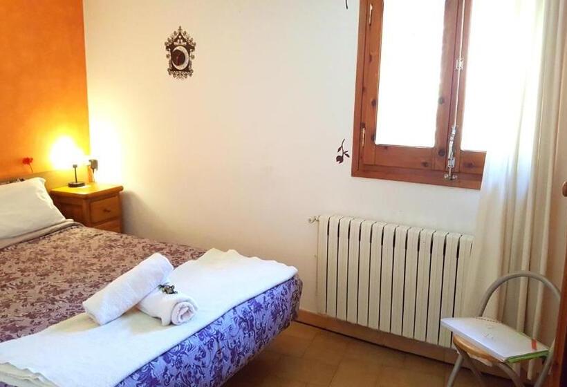Пансион Hostal La Cuineta De Cal Triuet