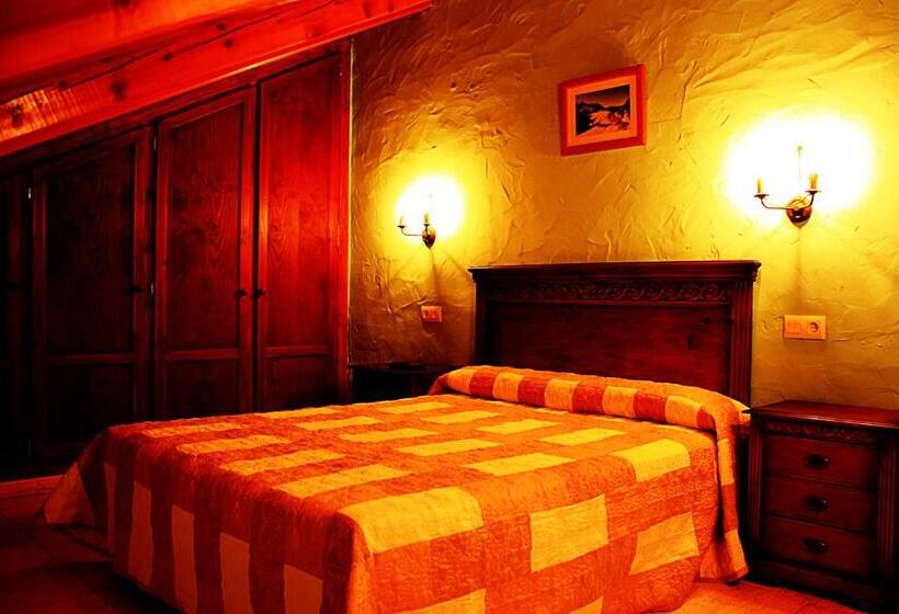 Hostal Casa Lacreu