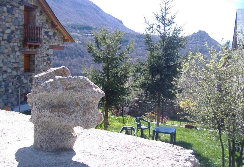Hostal Casa Lacreu