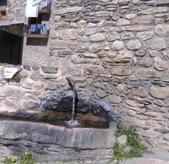 Hostal Casa Lacreu