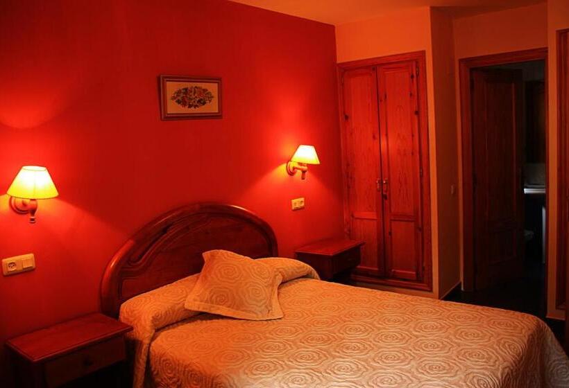 Hostal Casa Lacreu