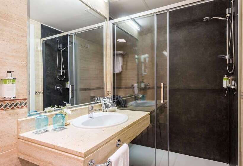 فندق Guadalajara & Conference Center Affiliated by Melia