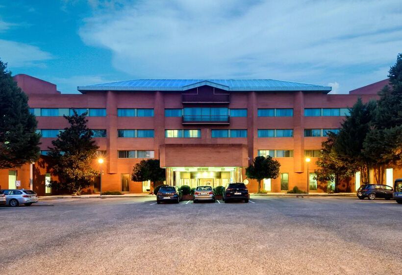 فندق Guadalajara & Conference Center Affiliated by Melia