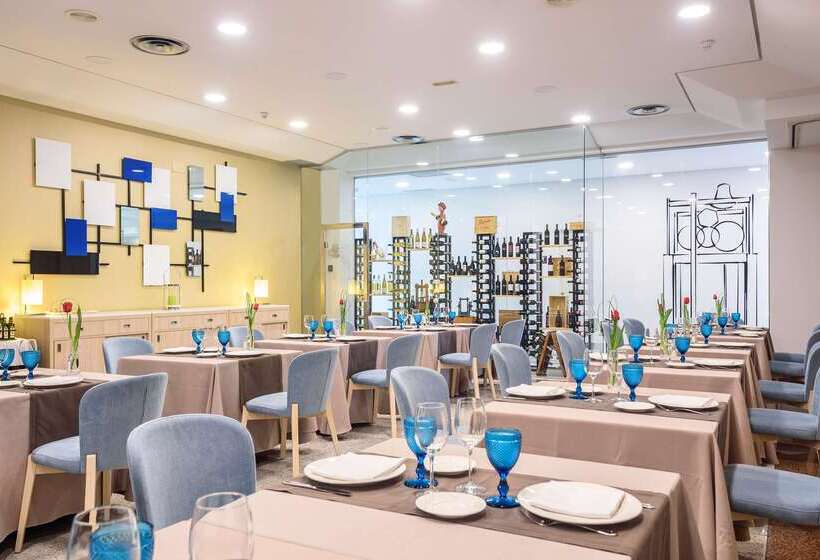 فندق Guadalajara & Conference Center Affiliated by Melia