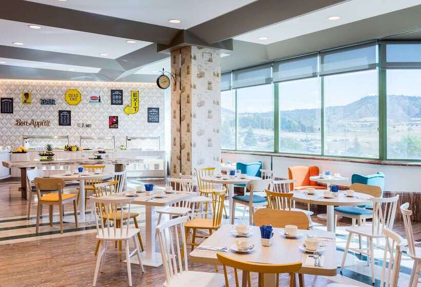 فندق Guadalajara & Conference Center Affiliated by Melia