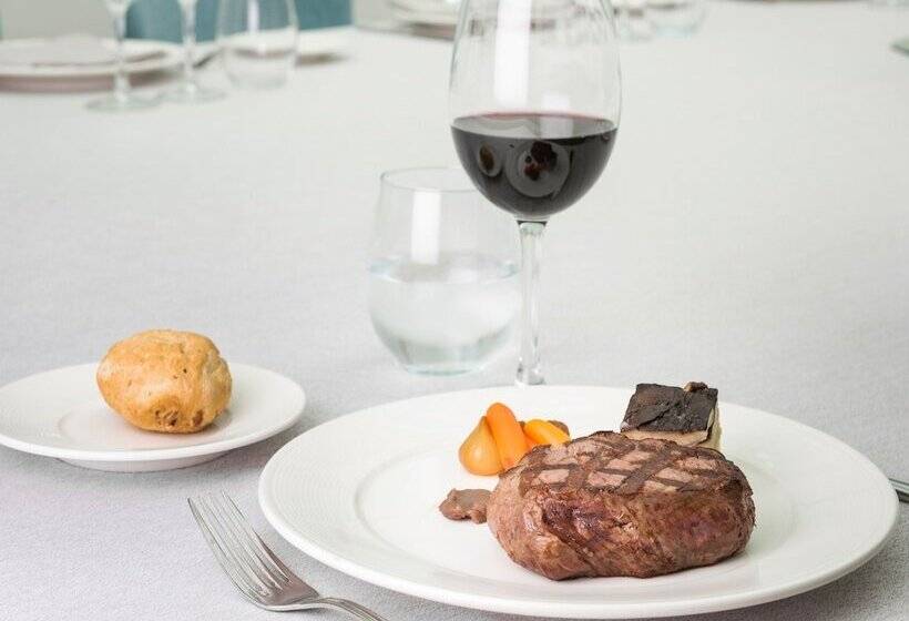 فندق Guadalajara & Conference Center Affiliated by Melia