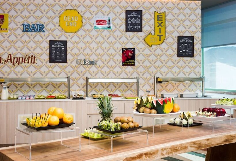 فندق Guadalajara & Conference Center Affiliated by Melia