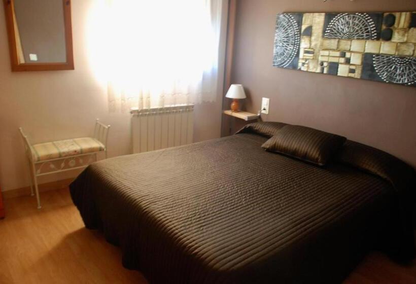 בית מלון כפרי Hostal Delgado