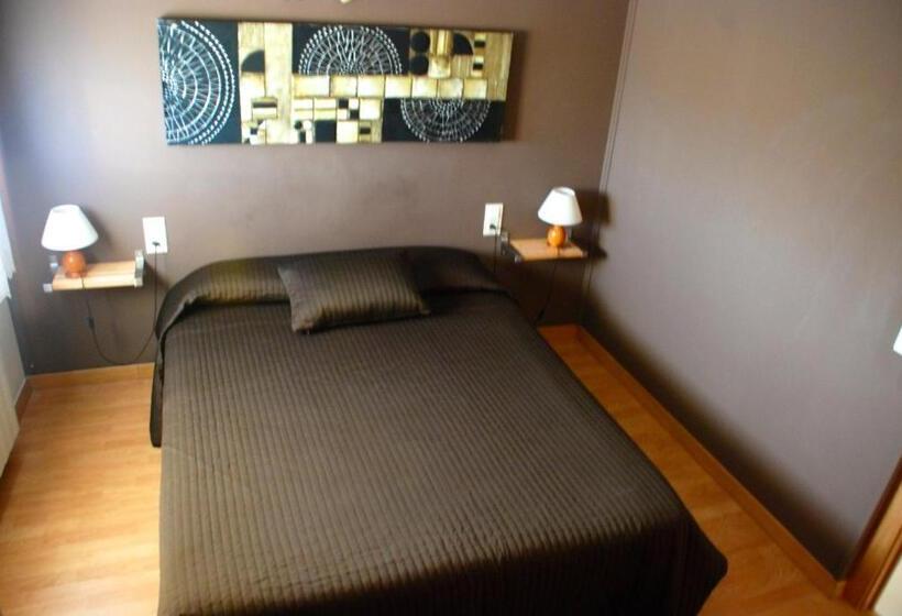 בית מלון כפרי Hostal Delgado