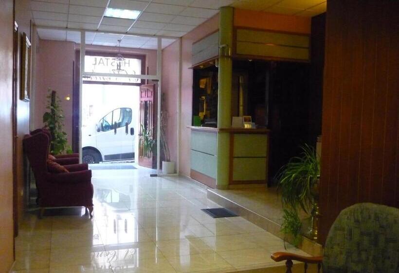 هتل Hostal El Centro