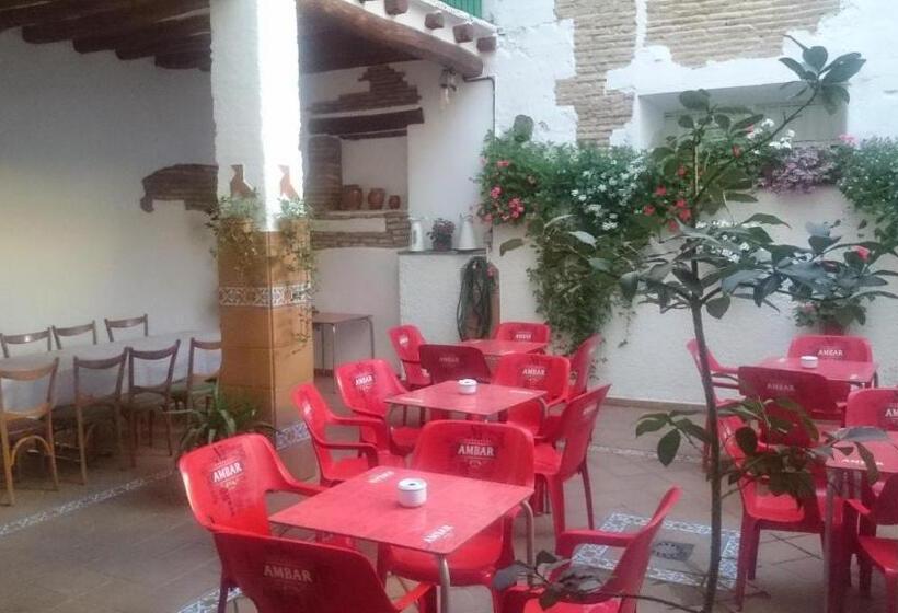 هتل Hostal El Centro