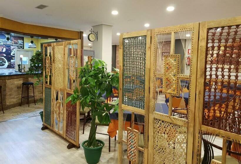 בית מלון כפרי Hostal Restaurante El Abuelo