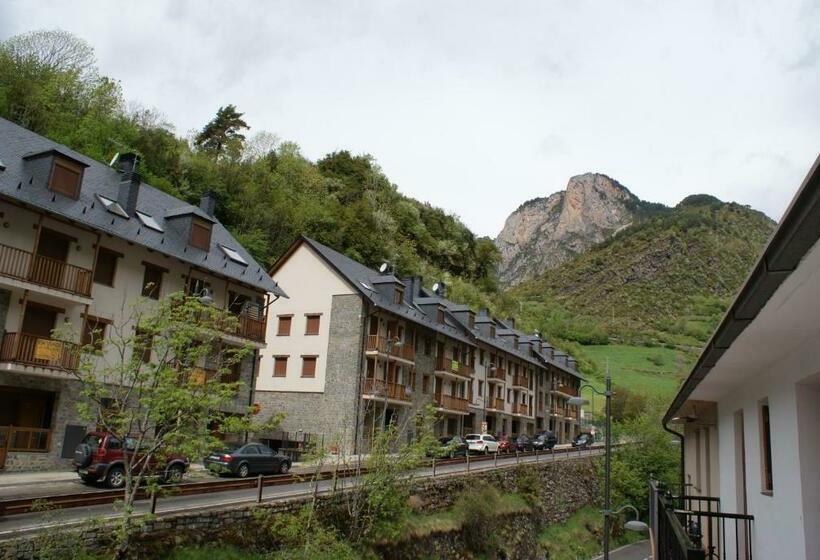 فندق Los Valles