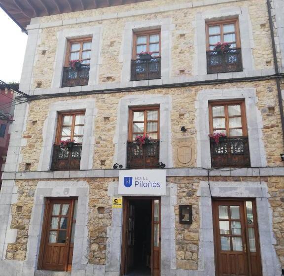 Hotel Piloñés