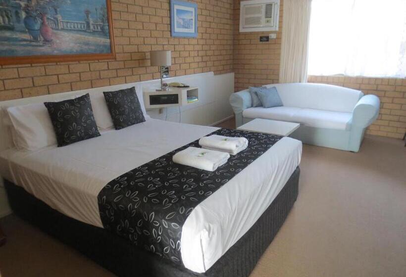 Aspley Pioneer Motel