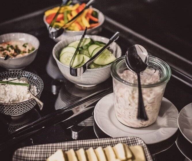 Fotos del hotel Henri Hotel Wien Siebterbezirk:  5