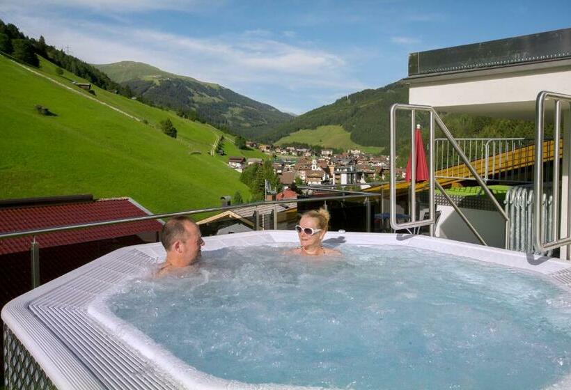 בית מלון כפרי Alpenhof