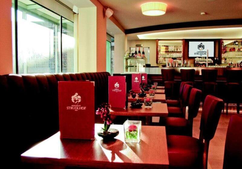 Fotos del hotel Hotel & Palais Strudlhof:  45