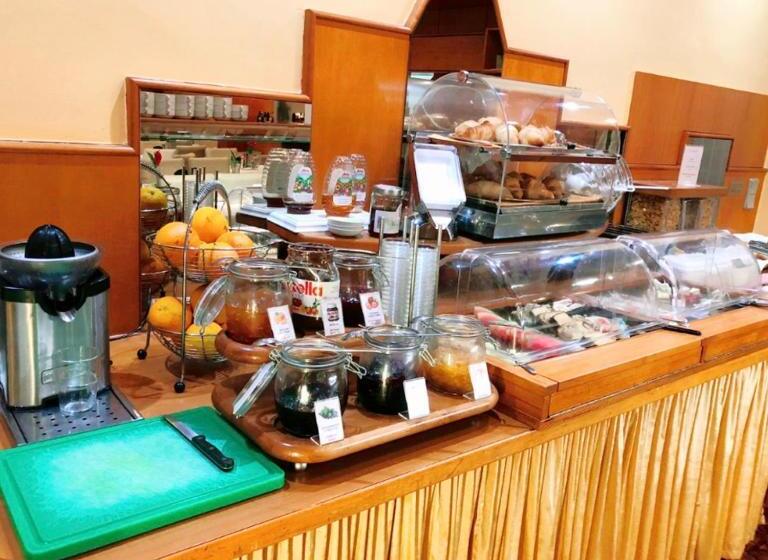 Fotos del hotel Aragia:  4