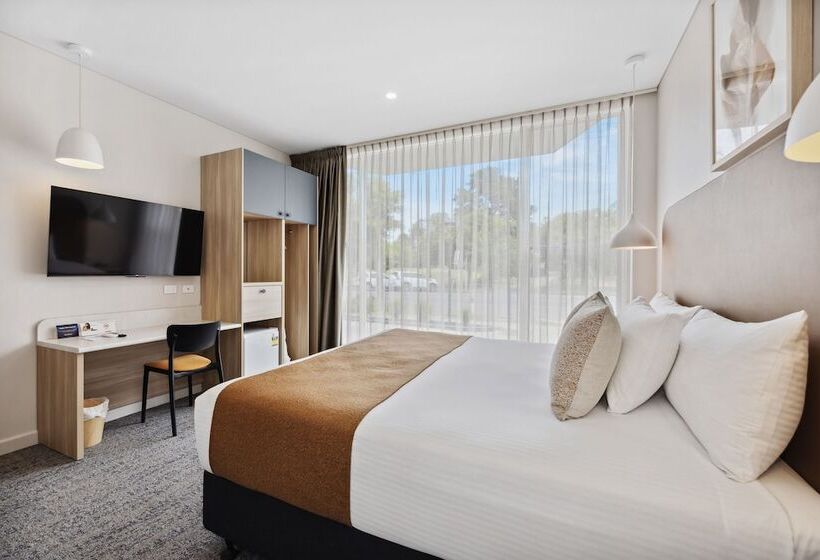 هتل Comfort Inn Regal Park