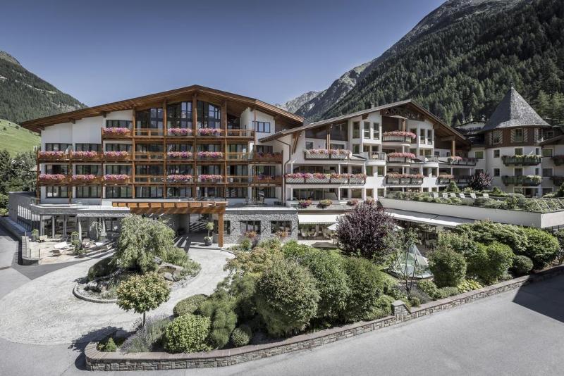 هتل Das Central – Alpine . Luxury . Life