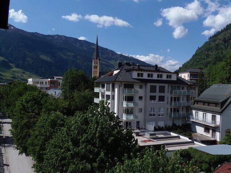 هتل Germania Gastein   Ganzjährig Inklusive Alpentherme Gastein & Sommersaison Inklusive Gasteiner Bergb