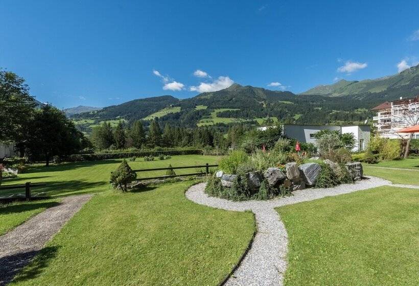 Hotel Germania Gastein   Ganzjährig Inklusive Alpentherme Gastein & Sommersaison Inklusive Gasteiner Bergb