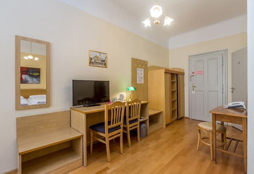 Fotos del hotel Graf Stadion:  5