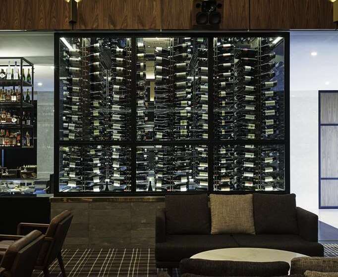 هتل Hilton Adelaide