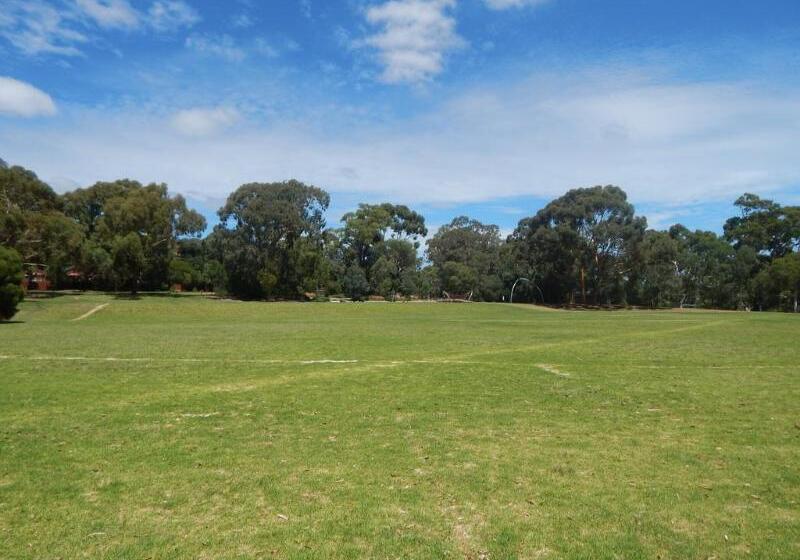 هتل Jacksons Motor Inn