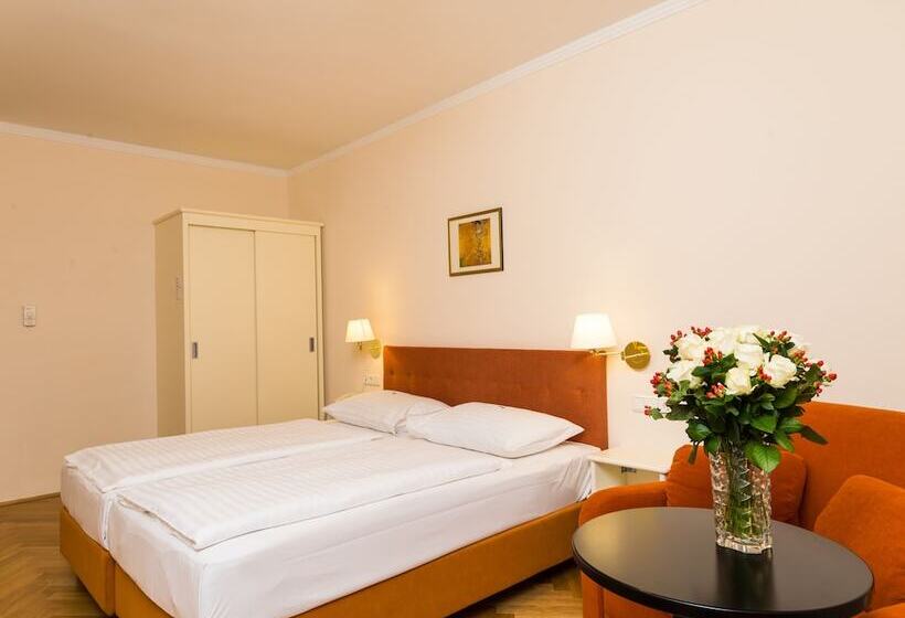 Fotos del hotel Johann Strauss:  12
