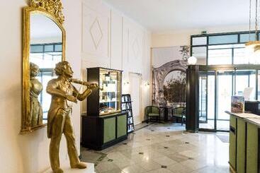 Fotos del hotel Johann Strauss:  17