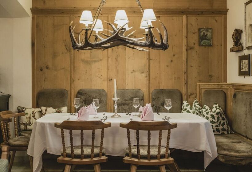 فندق Neuhaus Zillertal Resort