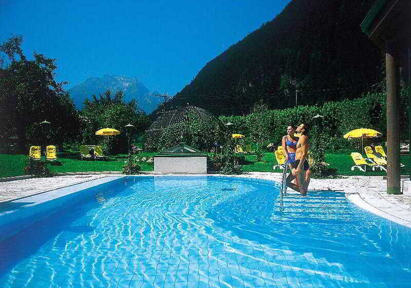 فندق Neuhaus Zillertal Resort