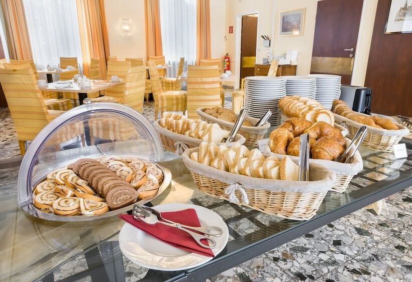 Fotos del hotel Novum Hotel Prinz Eugen:  12