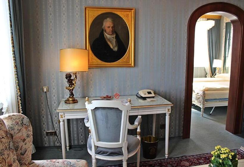 هتل Palais Porcia