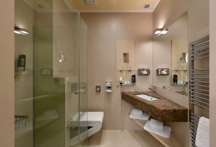 בית מלון כפרי Pension Baronesse