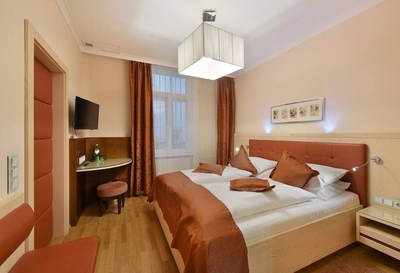 Fotos del hotel Hotel Pension Baronesse:  6