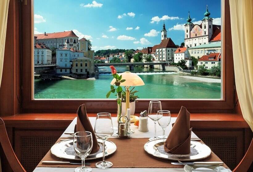 ホテル Restaurant Minichmayr