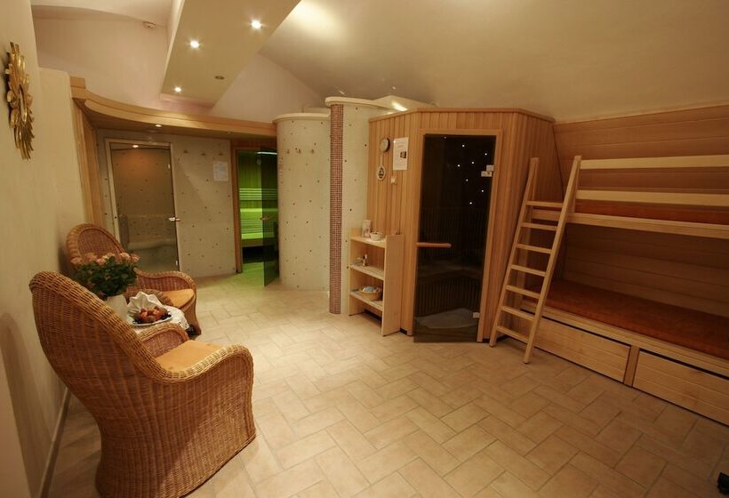 ホテル Restaurant Minichmayr