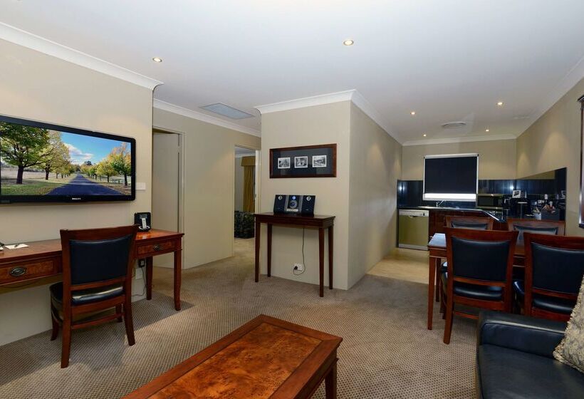 هتل Rydges Armidale