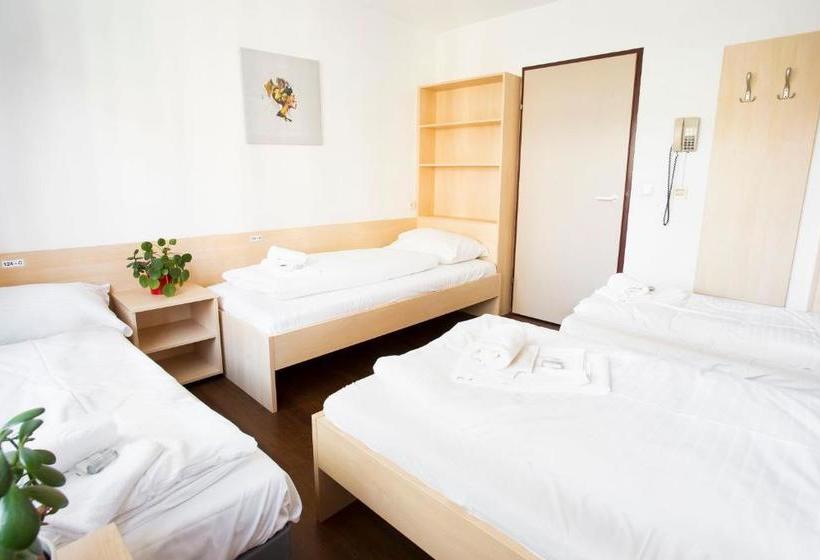 مسافرخانه Mynext Riverside Hotel Salzburg
