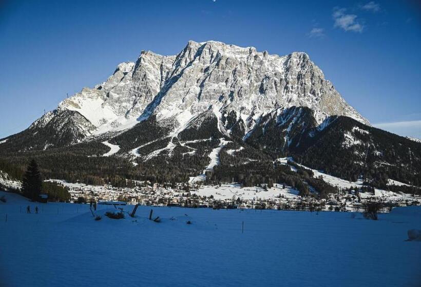 Tirolerhof   Familotel Zugspitze